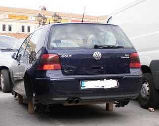 estracción de tornillos antirrobo de rueda 